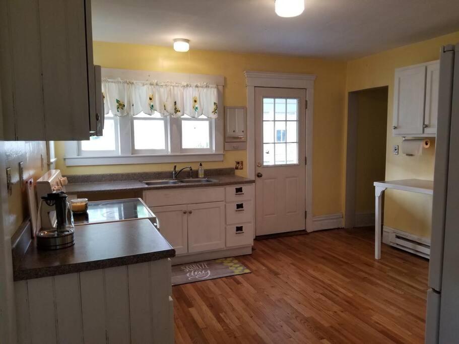 Basecampwv-Durbin. Spacious 4 Bedroom House W/Yard 외부 사진